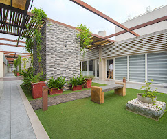 9 Square - Architects